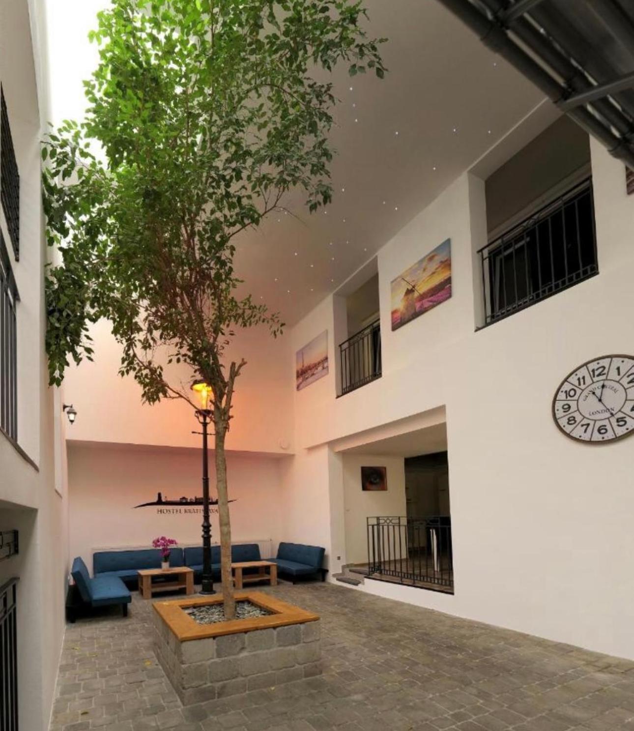 Hostel Old Town براتسيلافا المظهر الخارجي الصورة